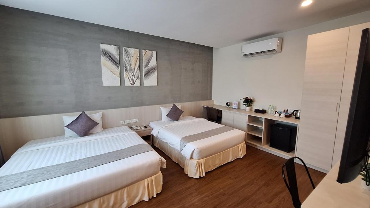 Joli Hotel Phnom Pen Exterior foto