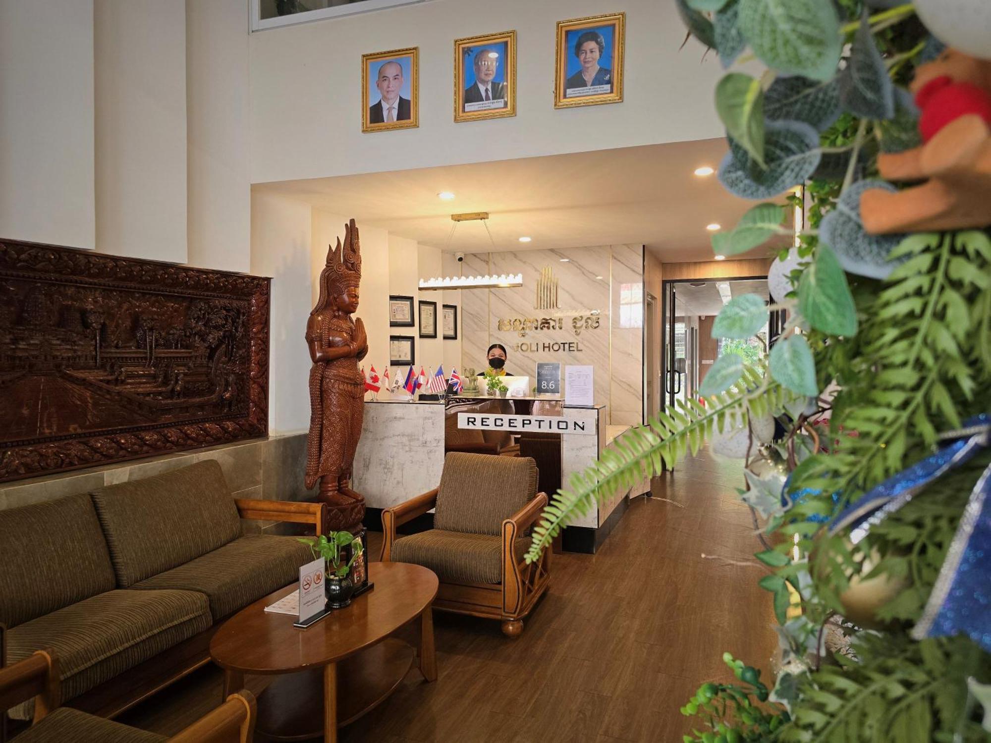 Joli Hotel Phnom Pen Exterior foto